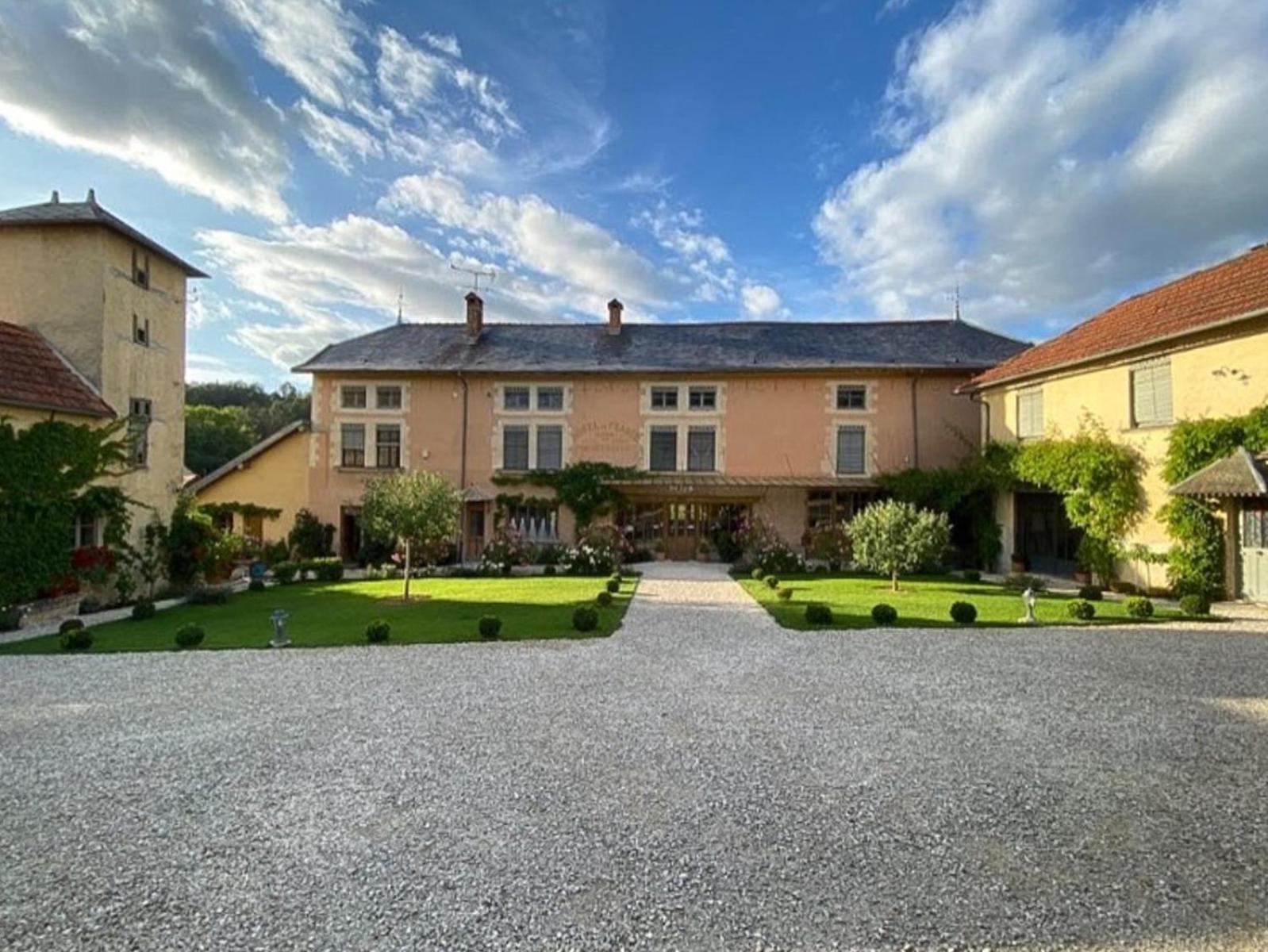Domaine Hotel De France Cunfin 외부 사진
