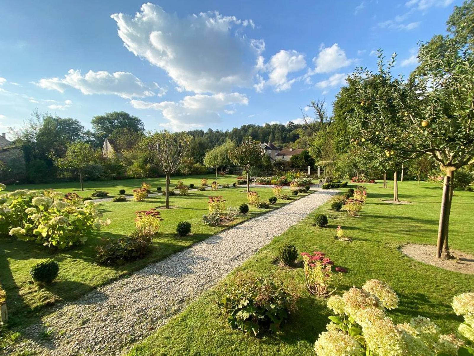 Domaine Hotel De France Cunfin 외부 사진