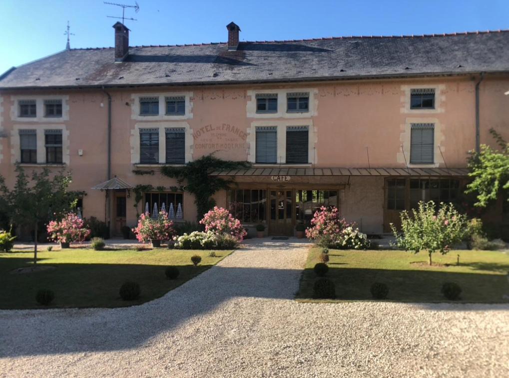 Domaine Hotel De France Cunfin 외부 사진